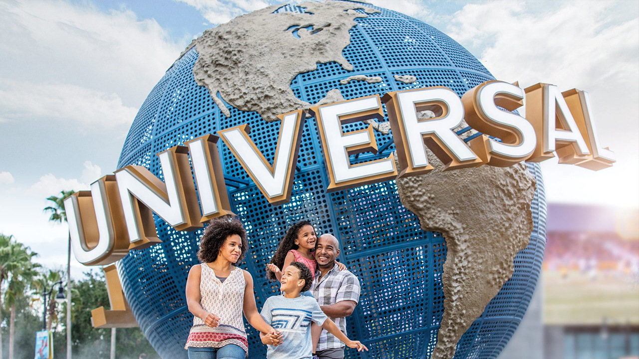 Реклама Apple и Universal Studios: найди 10 отличий