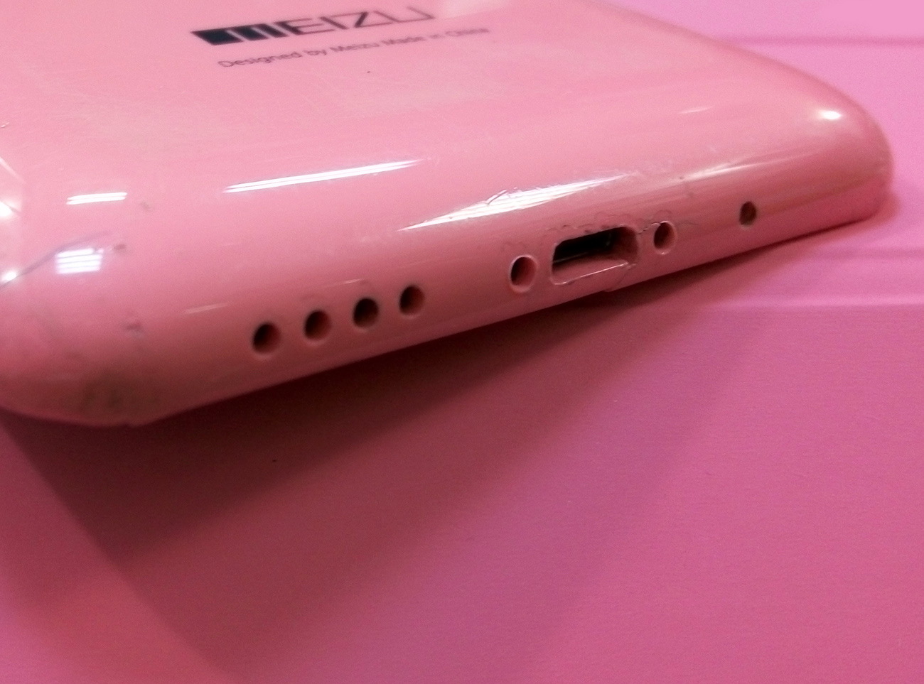 Потрёпанный Meizu M1 Note