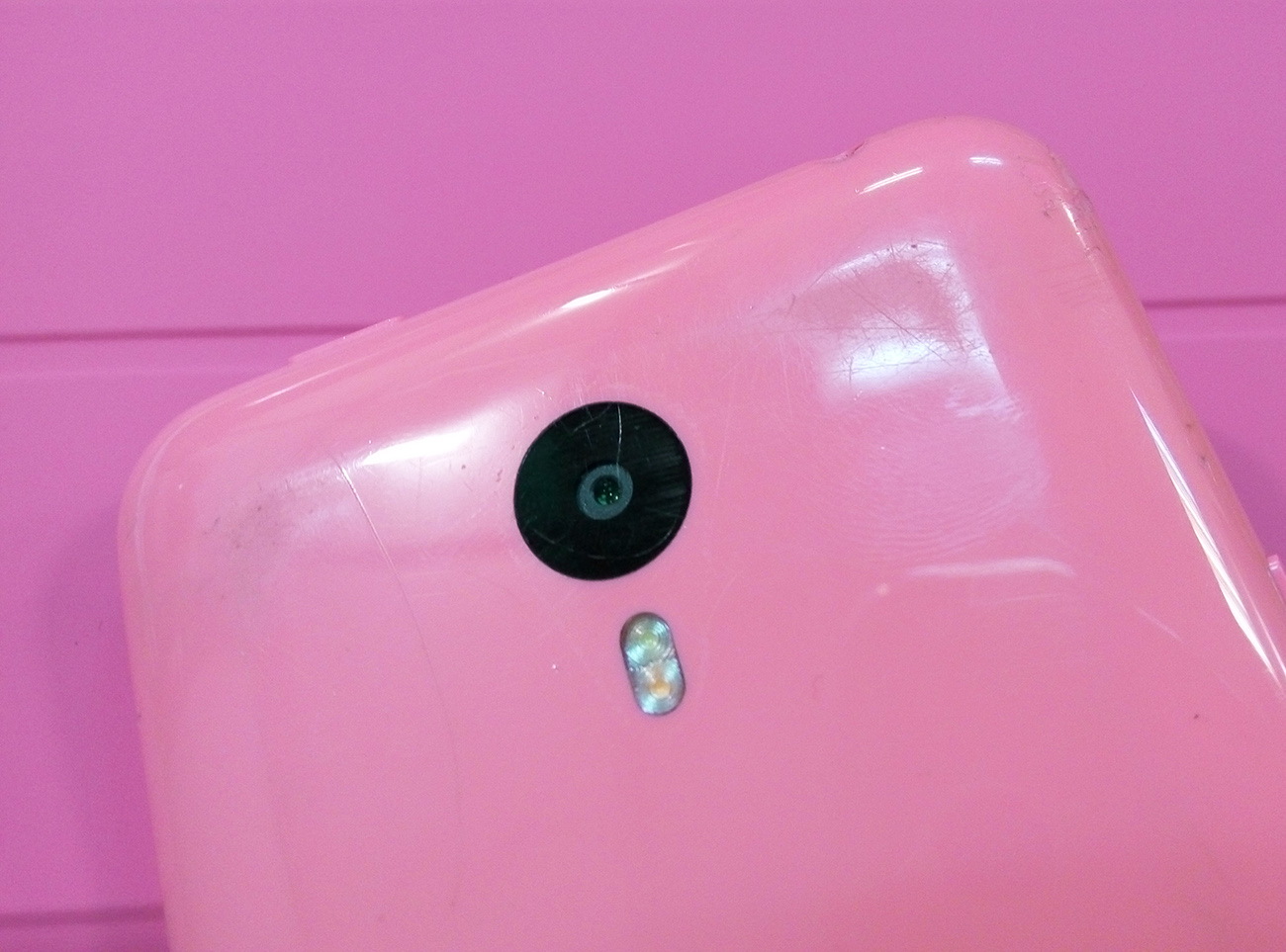 Потрёпанный Meizu M1 Note