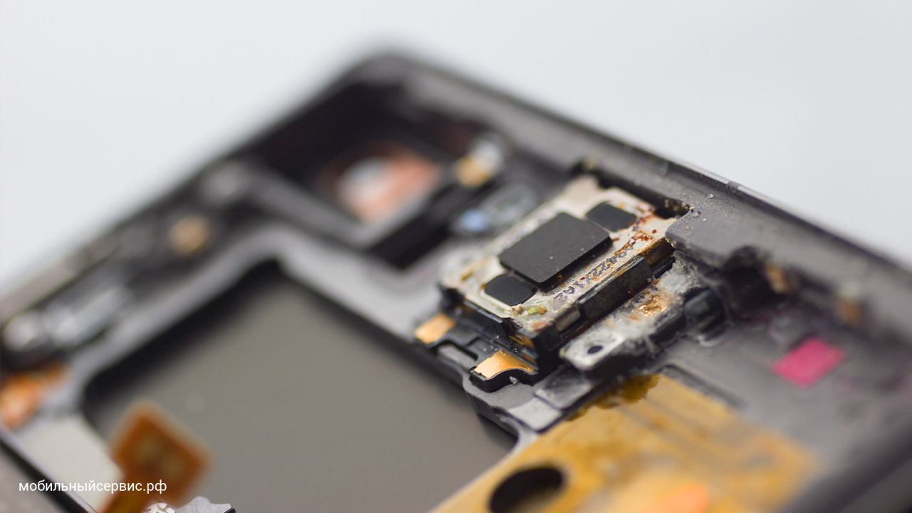 Восстановление Samsung S10 Plus после влаги
